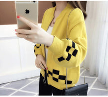 Load image into Gallery viewer, Women&#39;s cashmere knitted sweater with zipper, autumn winter Korean long-sleeved sweater cashmere female knitted jacket sweater
