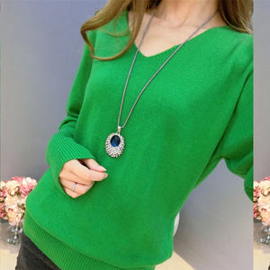 Ms. New Winter Sweater Short Paragraph V-neck Cashmere Sweater Knit Pullover Women Loose Wild Bottoming Authentic Free Shipping